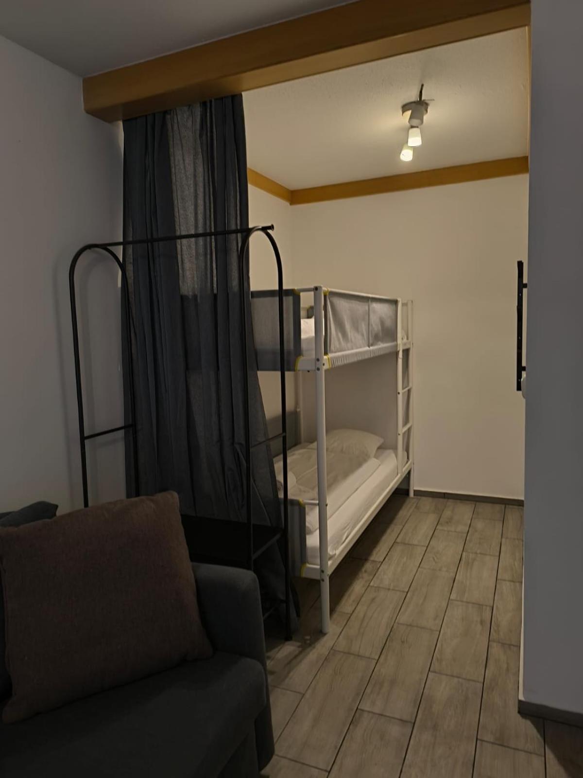 Apartment Green Home คาพรูน ภายนอก รูปภาพ
